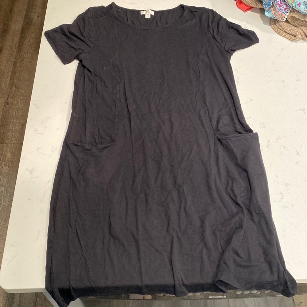 Short sleeve dress with pockets